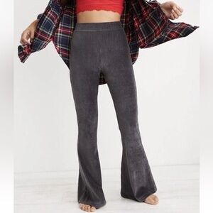 Aerie Groove On Ribbed Velour Flare Pants Charcoal Grey small